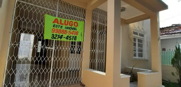 Casa com 4 Quartos para alugar, 182m² no São José, Aracaju