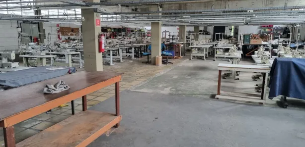 Prédio Inteiro para alugar, 1050m² no Bingen, Petrópolis