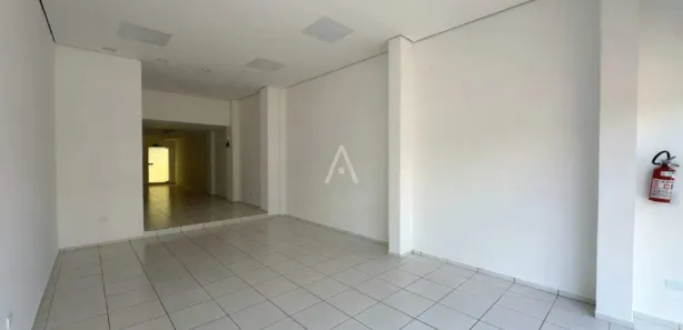 Conjunto Comercial / Sala para alugar, 83m² no Centro, Toledo