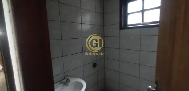 Casa Comercial com 4 Quartos para alugar, 153m² no Centro, Jacareí