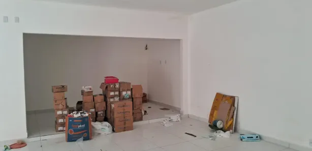 Loja / Salão / Ponto Comercial com 7 Quartos à venda, 300m² no Lagoa Nova, Natal