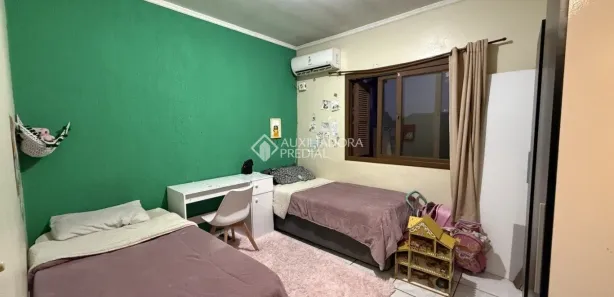 Sobrado com 3 Quartos à venda, 114m² no Niterói, Canoas
