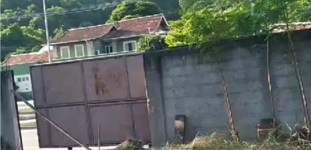 Terreno / Lote / Condomínio para alugar, 450m² no Piratininga, Niterói
