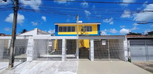 Casa com 3 Quartos para alugar, 170m² no Engenho do Meio, Recife