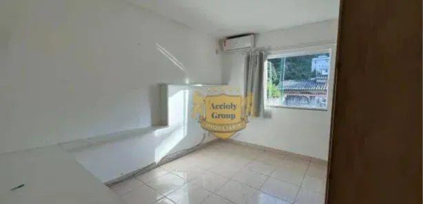 Casa com 2 Quartos para alugar, 240m² no Engenho do Mato, Niterói