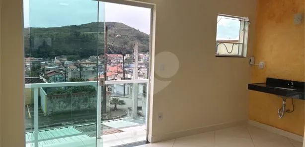 Sobrado com 2 Quartos para venda ou aluguel, 212m² no Jardim São Pedro, Mogi das Cruzes
