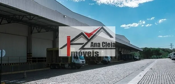 Galpão / Depósito / Armazém à venda, 700m² no Vila Sul Americana, Carapicuíba