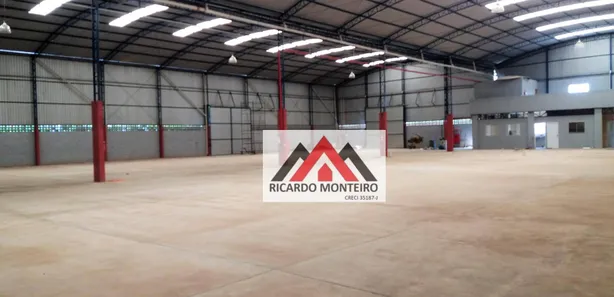 Galpão / Depósito / Armazém à venda, 2200m² no Moreira César, Pindamonhangaba