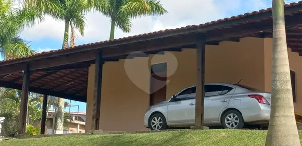 Fazenda / Sítio / Chácara com 3 Quartos à venda, 300m² no Freguesia da Escada, Guararema