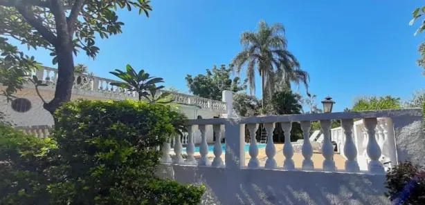 Fazenda / Sítio / Chácara com 2 Quartos à venda, 420m² no Chácara da Colina, Atibaia