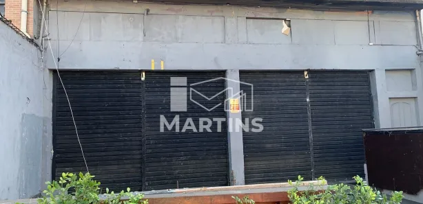 Prédio Inteiro para alugar, 180m² no Jardim Clementino, Taboão da Serra