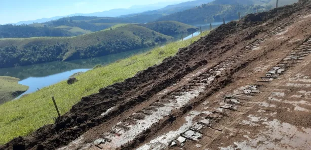 Terreno / Lote / Condomínio à venda, 600m² no , Igaratá