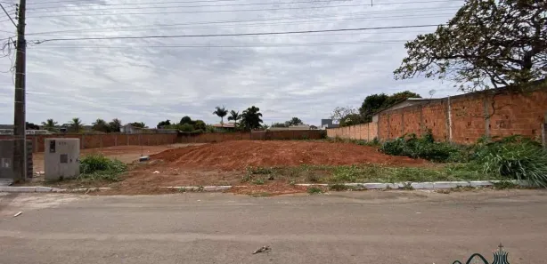 Terreno / Lote / Condomínio à venda, 1000m² no Região dos Lagos, Brasília