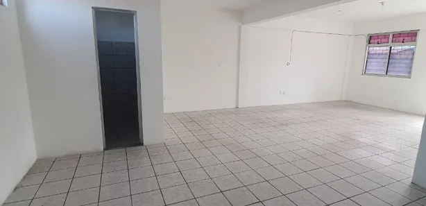 Conjunto Comercial / Sala para alugar, 47m² no Piratininga, Maracanaú