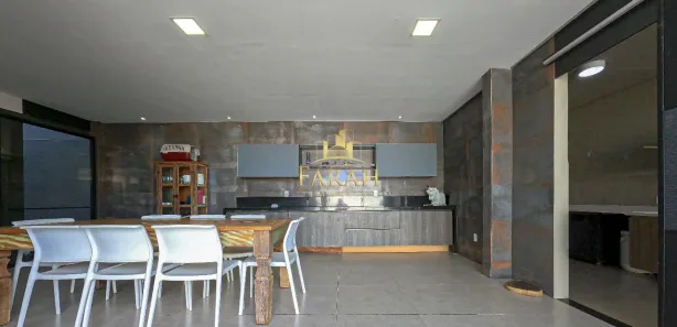 Casa com 3 Quartos à venda, 280m² no Setor Habitacional Arniqueira, Brasília