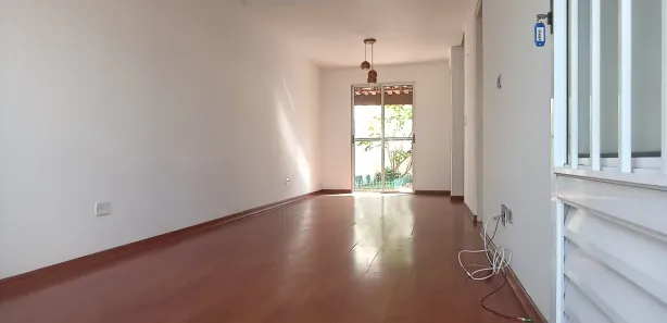 Casa de Condomínio com 2 Quartos para alugar, 94m² no Jardim Semiramis, Cotia