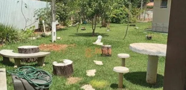 Fazenda / Sítio / Chácara com 2 Quartos à venda, 175m² no Bosque dos Eucaliptos, Araçoiaba da Serra