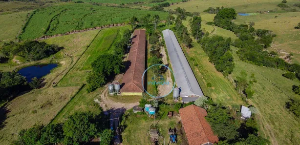 Fazenda / Sítio / Chácara com 3 Quartos à venda, 3200m² no Jardim Porangaba, Águas de São Pedro