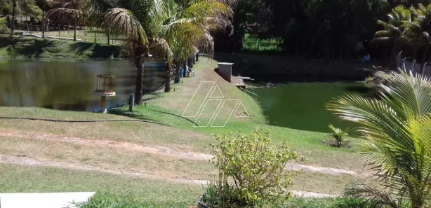 Fazenda / Sítio / Chácara com 2 Quartos para alugar, 350m² no Parque Serra Dourada, Marília