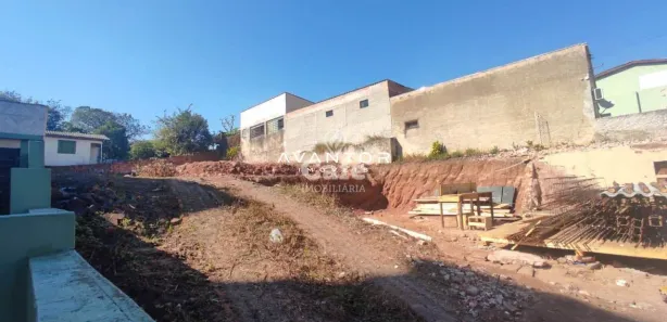 Terreno / Lote / Condomínio à venda, 623m² no Centro, Santa Maria