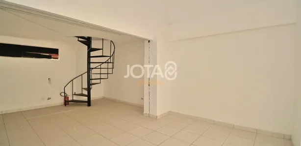 Conjunto Comercial / Sala para alugar, 56m² no Centro, Curitiba