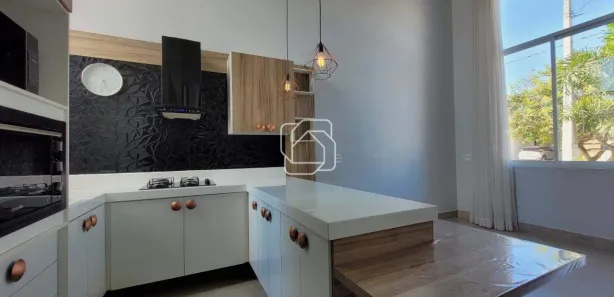 Casa de Condomínio com 3 Quartos para alugar, 93m² no Village Moutonnée, Salto