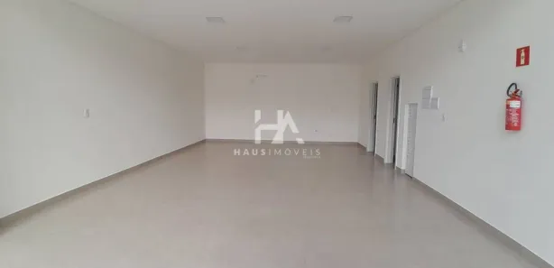 Conjunto Comercial / Sala para alugar, 155m² no Amizade, Jaraguá do Sul