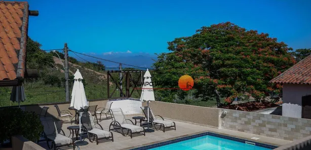 Hotel / Motel / Pousada com 22 Quartos à venda, 426m² no Itaipu, Niterói