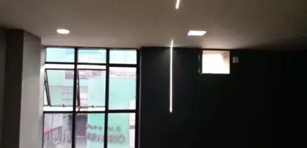 Conjunto Comercial / Sala para alugar, 30m² no Jardim Vinte e Cinco de Agosto, Duque de Caxias