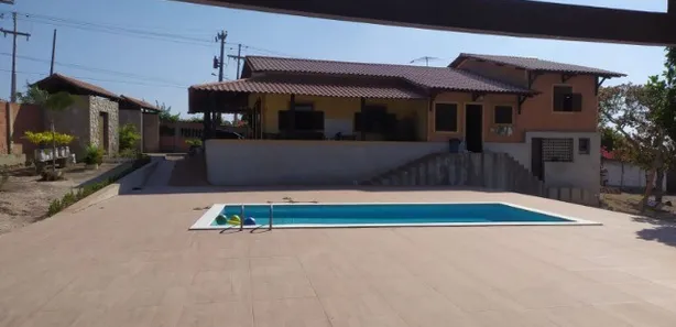 Fazenda / Sítio / Chácara com 3 Quartos à venda, 2400m² no Porta Florada, Gravatá