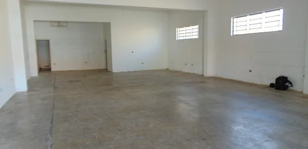 Loja / Salão / Ponto Comercial para alugar, 300m² no Parque Residencial Esplanada, Boituva