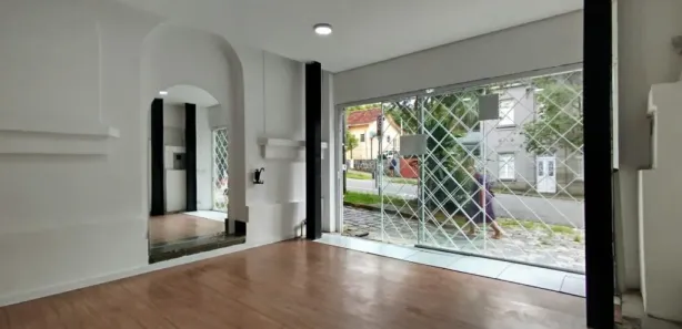 Loja / Salão / Ponto Comercial para alugar, 36m² no Centro, Curitiba