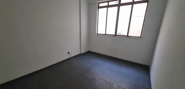 Loja / Salão / Ponto Comercial à venda, 20m² no Centro, Nova Iguaçu