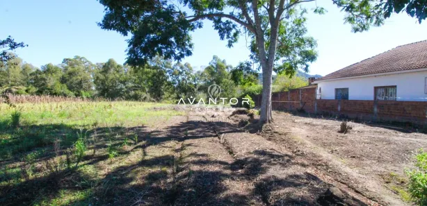 Terreno / Lote / Condomínio à venda, 988m² no Pé de Plátano, Santa Maria