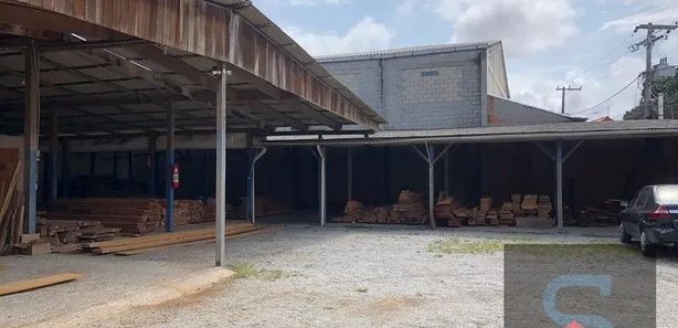 Galpão / Depósito / Armazém à venda, 785m² no Praia do Siqueira, Cabo Frio
