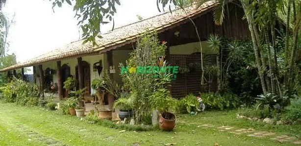 Fazenda / Sítio / Chácara com 11 Quartos à venda, 600m² no Chácara Marambaia, Caçapava