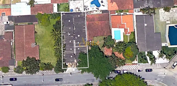 Galpão / Depósito / Armazém à venda, 347m² no Guaiúba, Guarujá