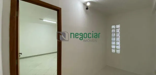 Conjunto Comercial / Sala à venda, 35m² no Centro, Betim