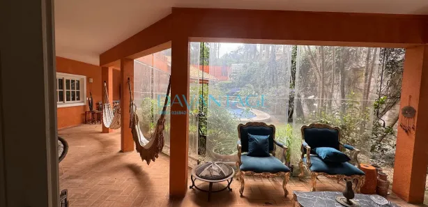 Casa de Condomínio com 4 Quartos para venda ou aluguel, 700m² no Residencial Tamboré, Barueri