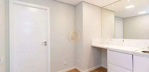 Conjunto Comercial / Sala à venda, 30m² no Centro, Curitiba