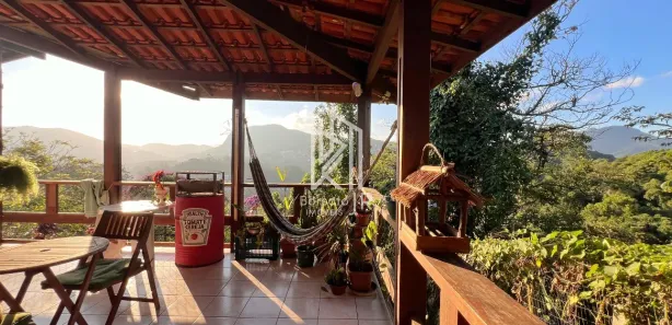 Casa com 3 Quartos à venda, 120m² no Castelanea, Petrópolis