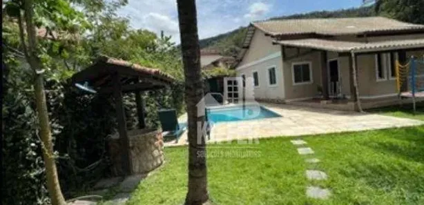 Casa de Condomínio com 4 Quartos à venda, 250m² no Itaipu, Niterói
