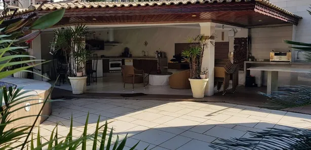 Sobrado com 5 Quartos à venda, 370m² no Canto do Forte, Praia Grande