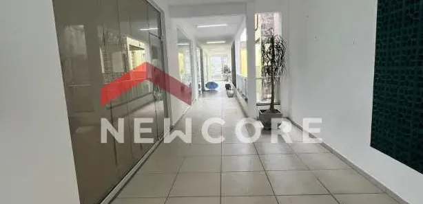 Conjunto Comercial / Sala à venda, 30m² no Centro, Mongaguá