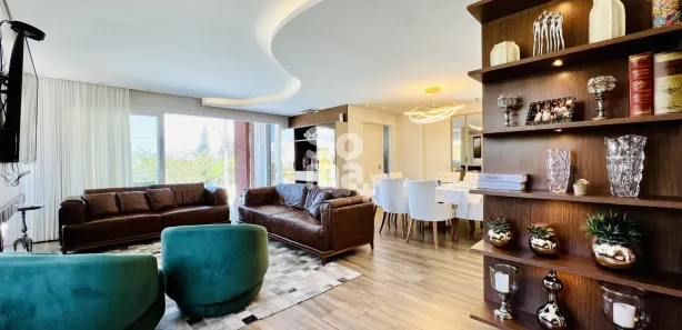 Casa de Condomínio com 4 Quartos à venda, 381m² no Tomazetti, Santa Maria