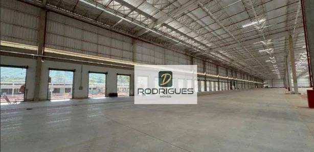Galpão / Depósito / Armazém para alugar, 4587m² no Loteamento Industrial Coral, Mauá