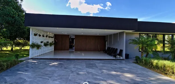 Casa de Condomínio com 3 Quartos à venda, 351m² no , Hidrolândia