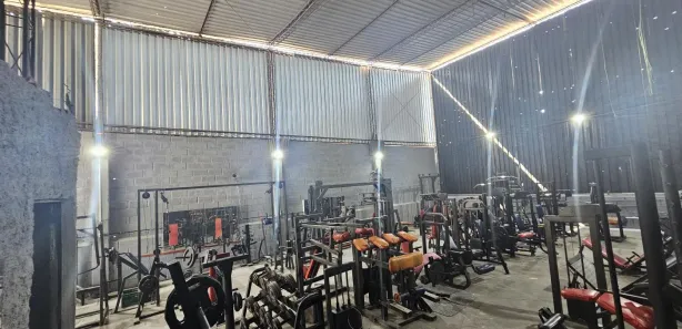 Loja / Salão / Ponto Comercial à venda, 300m² no Vila Norma, Mesquita