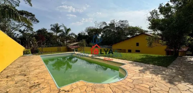 Sobrado com 3 Quartos para venda ou aluguel, 341m² no Chácaras Bartira, Embu das Artes