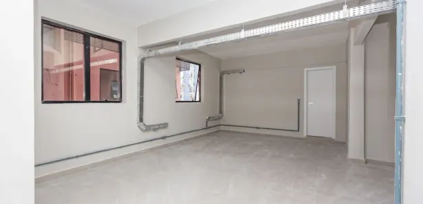 Conjunto Comercial / Sala para alugar, 30m² no Centro, Curitiba
